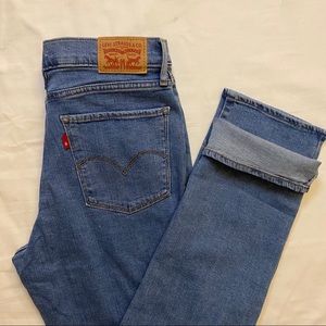 Levi’s 724 High Rise Straight Size 29x30